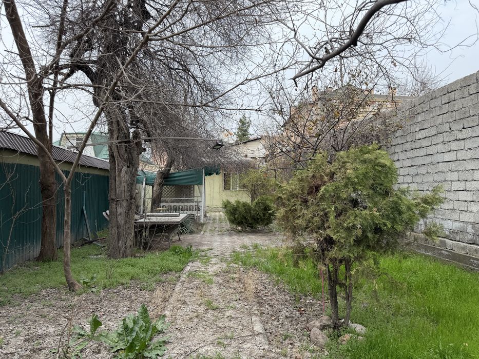 Участок 4,2 сотки.Эски Сарикул.Фасад 9 метров.