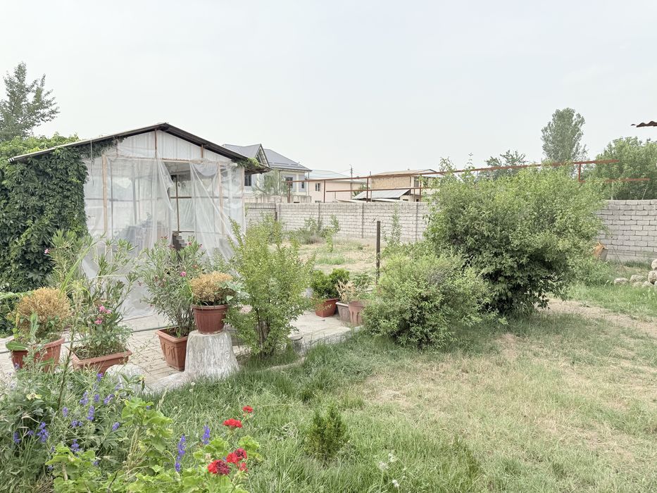 Srochno xovli sotiladi Orta saroyda 9 sotik