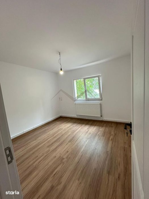 Apartament 4 camere etajul 1 Piata Dacia
