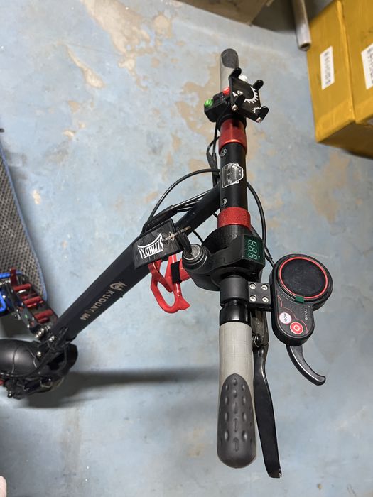 Продам электро самокат KUQUAY M5 13AH