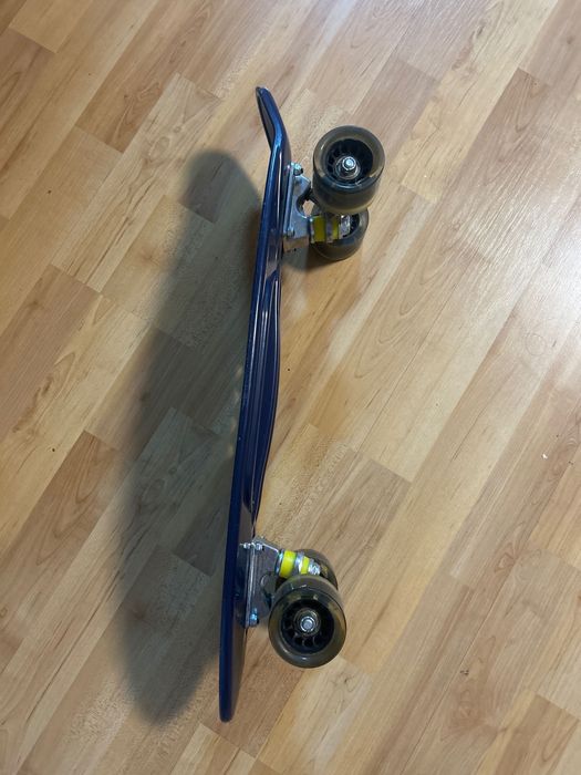 Пениборд в отлично състояние.