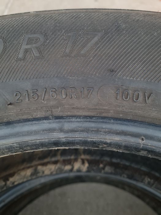 Всесезонни гуми 2 броя MICHELIN CrossClimate 215 60 R17
