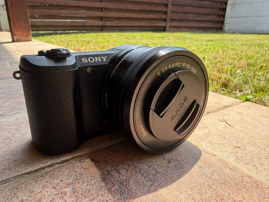 Aparat Foto Sony A5100 Obiectiv 16-50mm OSS