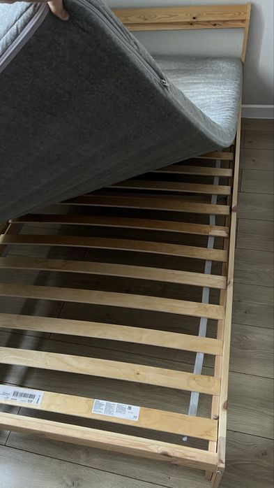 Продам кровать икеа