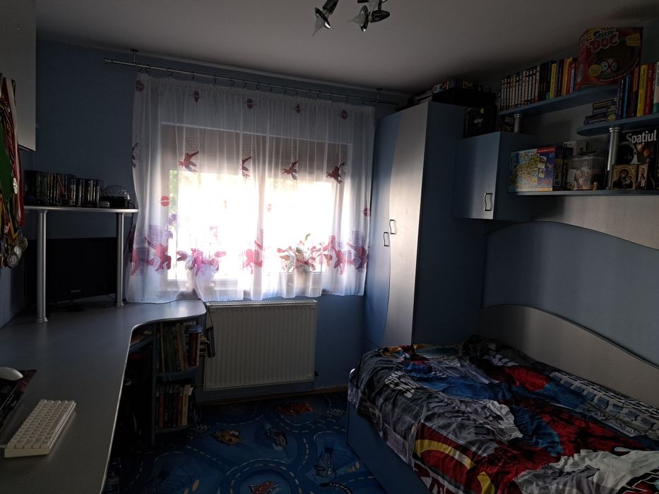 Vând mobila tineret