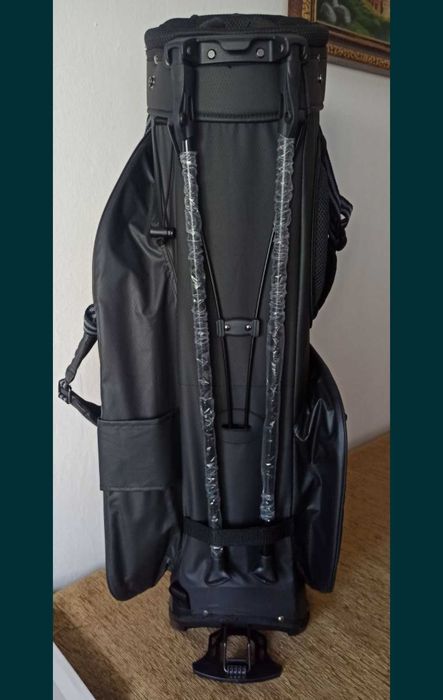 Geanta de golf rezistentă la apă. (NOUĂ)