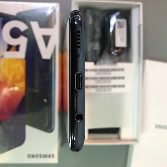 Samsung A50 ideal srochno