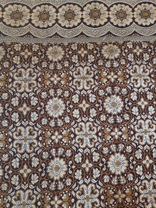 Продам  скатерть