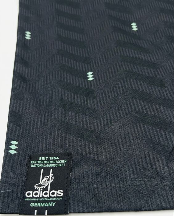 Футболна тениска Германия (adidas) – Размер L – НОВА