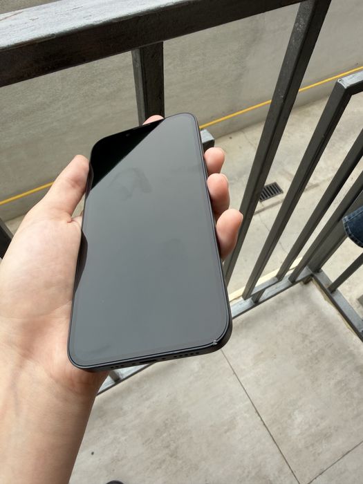 iPhone 14 qora rang