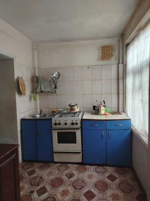 Продаётся 2х комнатная своя  квартира