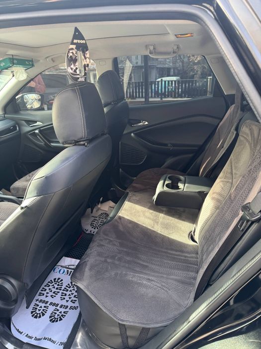 Treker 2023 Primier panarama lyukli