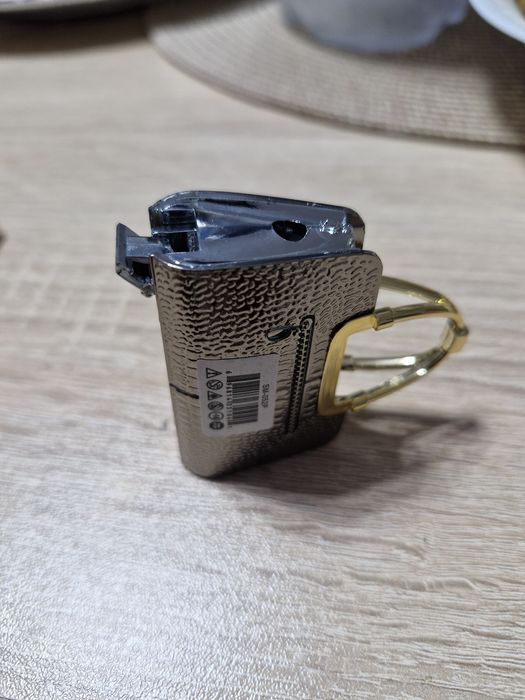 Ветроустойчиви запалки със часовник и светеща