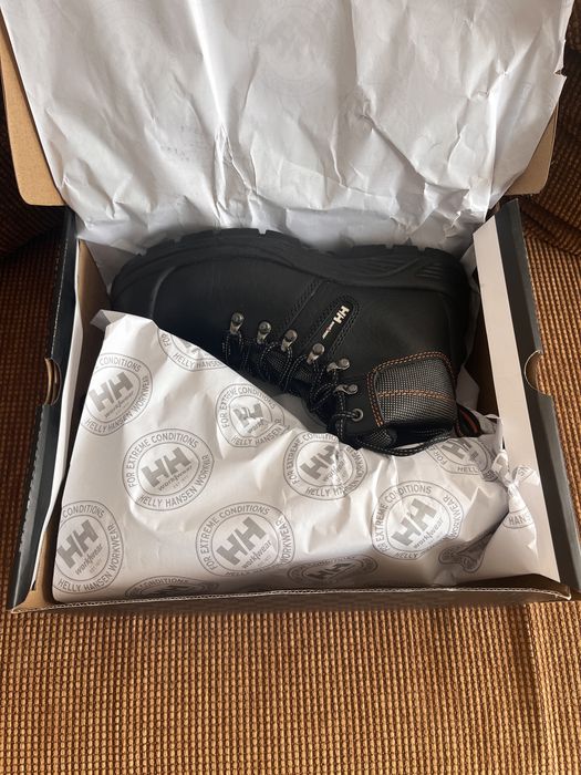 Papuci de lucru cu Bombeu