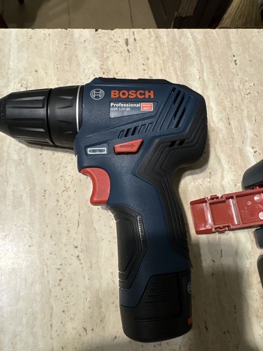 Продам шуруповерт Bosch GSR 12-30