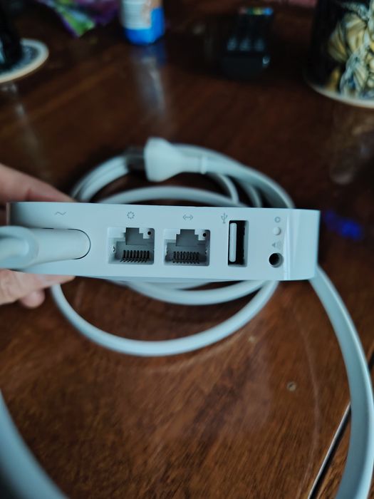 Рутер Apple AirPort Express - AirPlay 2