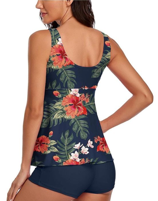 Vand costum de baie NOU cu eticheta M