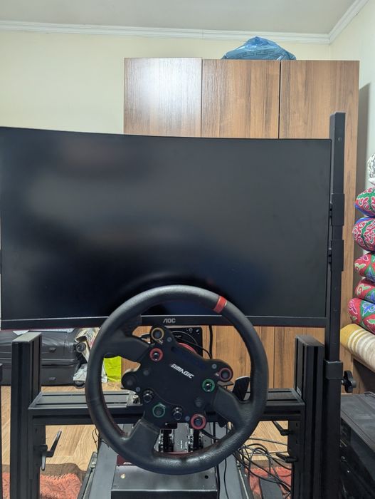 Продам симрейсинг-кокпит Simagic (полный комплект)