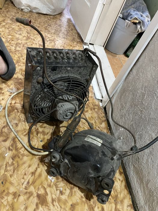 Продаю холодильный агрегат (компрессор + радиатор с вентилятором)