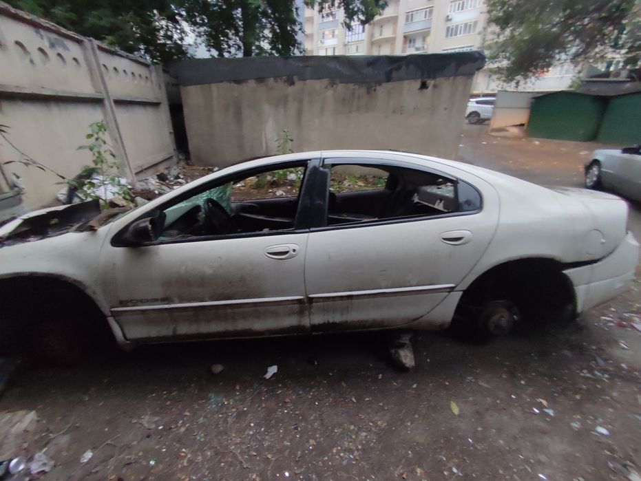 Продам донора DODGE INTERPID 2000г  2.7 объем