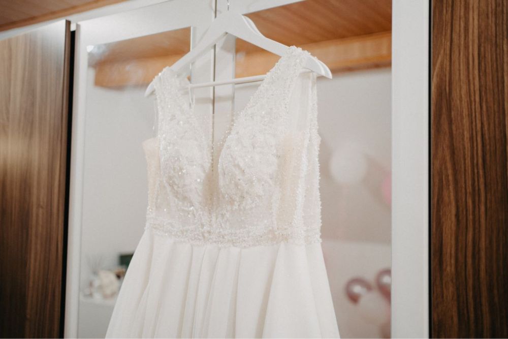 Vand rochie de mireasa marimea 44