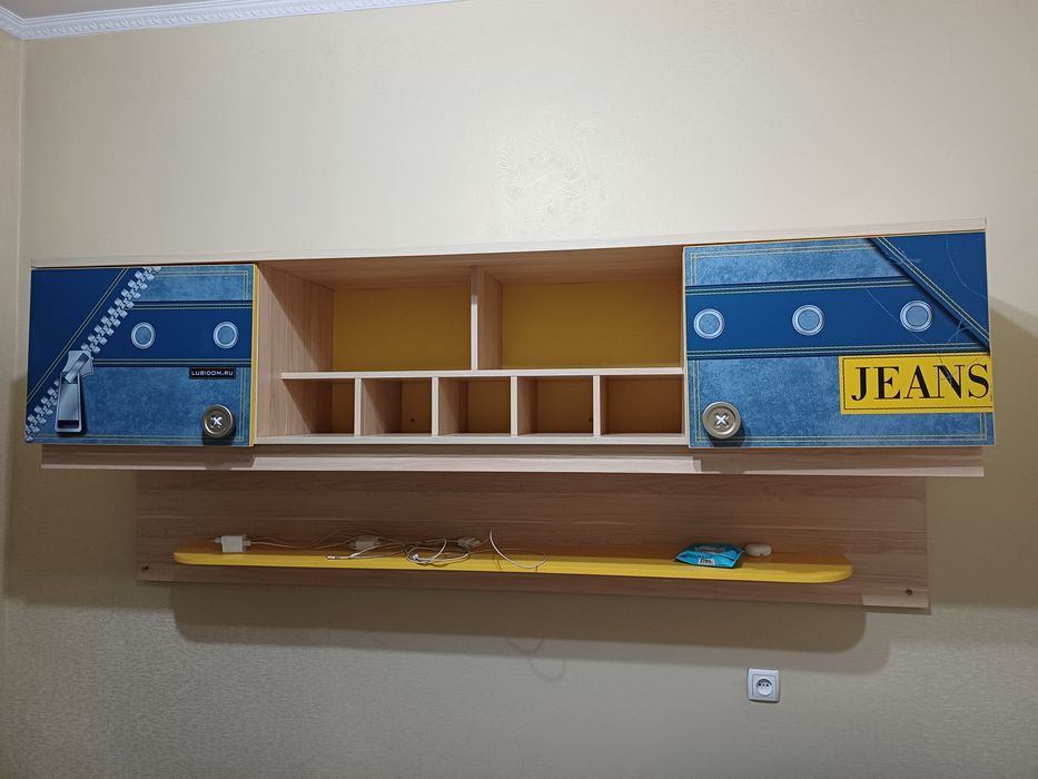 Продам полки для книг