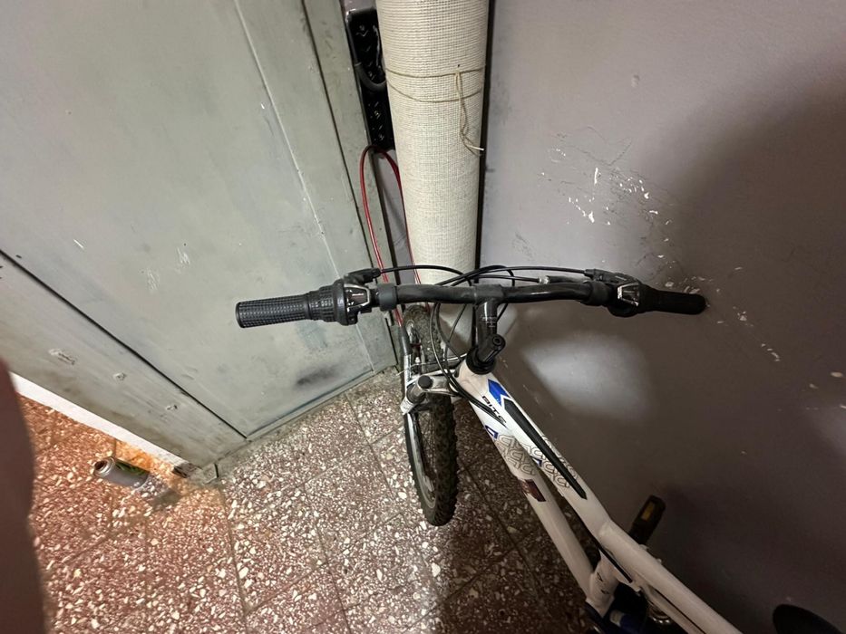 Bicicleta MTB full suspension