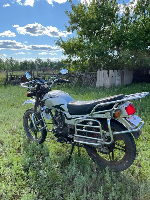 Мопед продам 250000