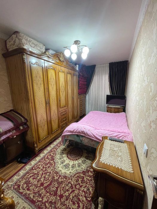 Продается квартира 4 комнатня