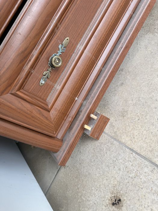 Отдам шкаф даром!