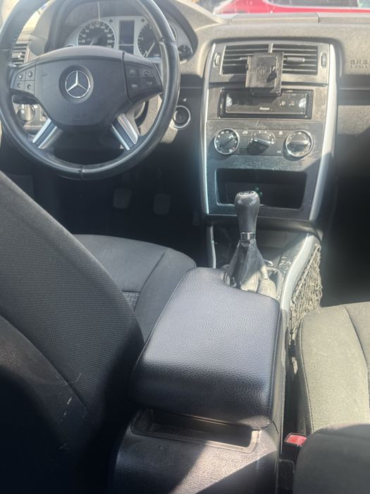 Autoturism  Mercedes-Benz