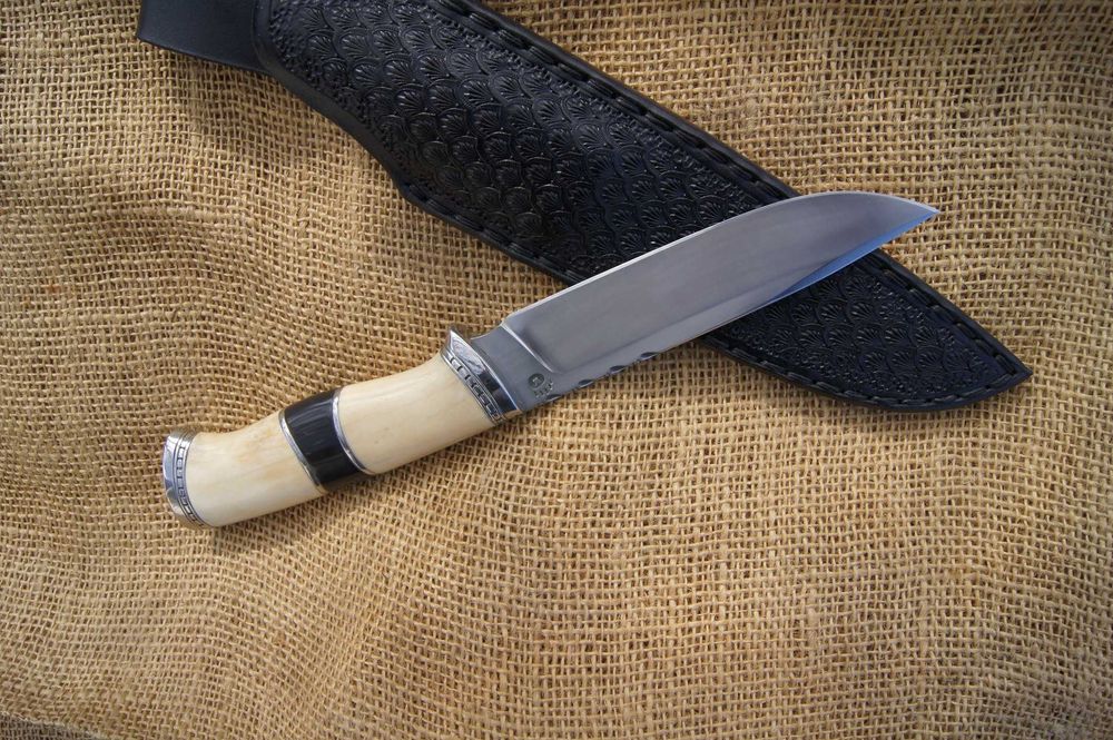 ЛОВЕН НОЖ РЪЧНА ИЗРАБОТКА - CPM S90V