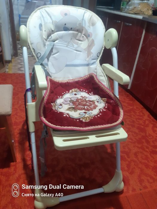 Стульчик для кормления