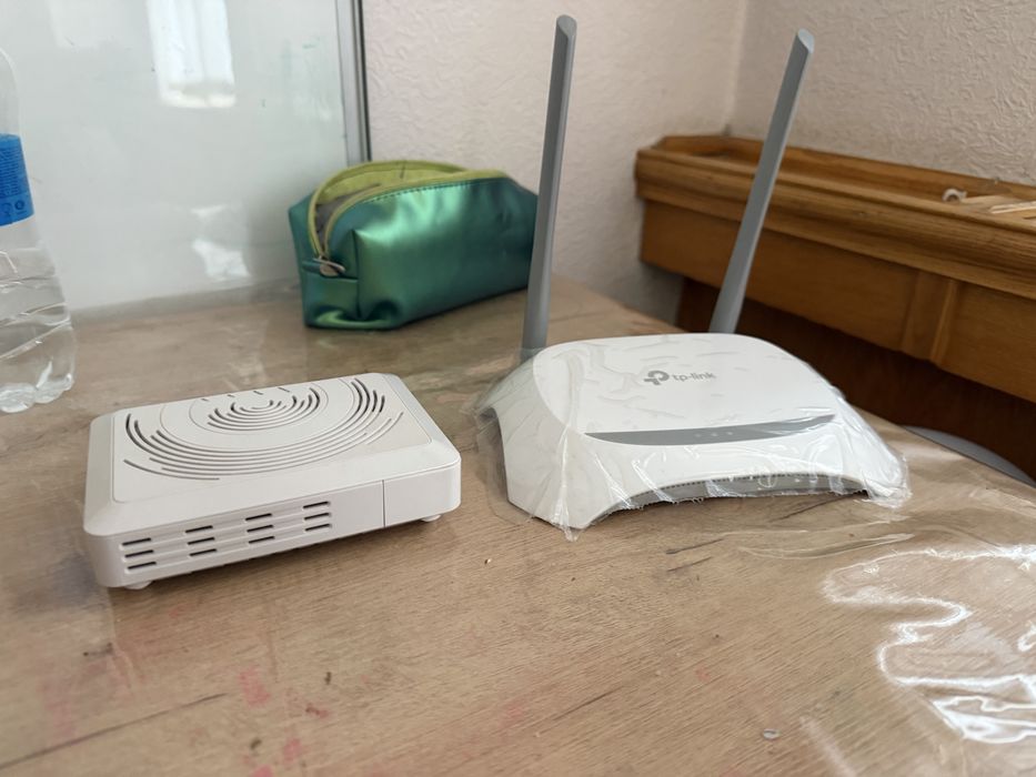 Продам Wi-Fi роутер + оптический модем (ONT)