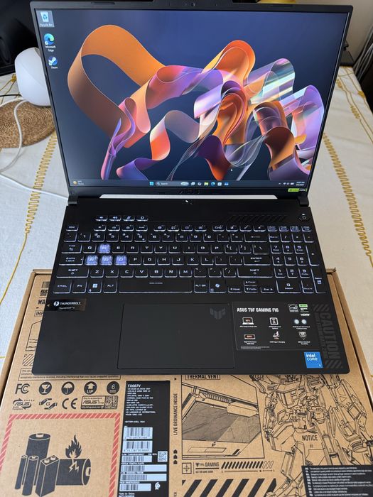 Laptop Gaming Asus TUF F16 RTX4050