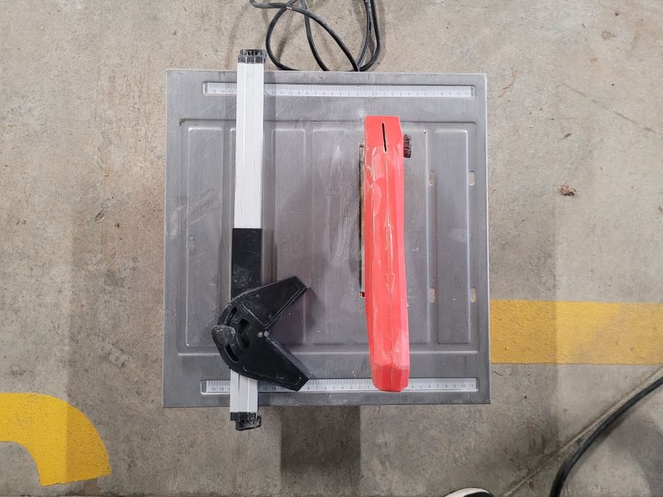 Циркуляр за плочки Einhel