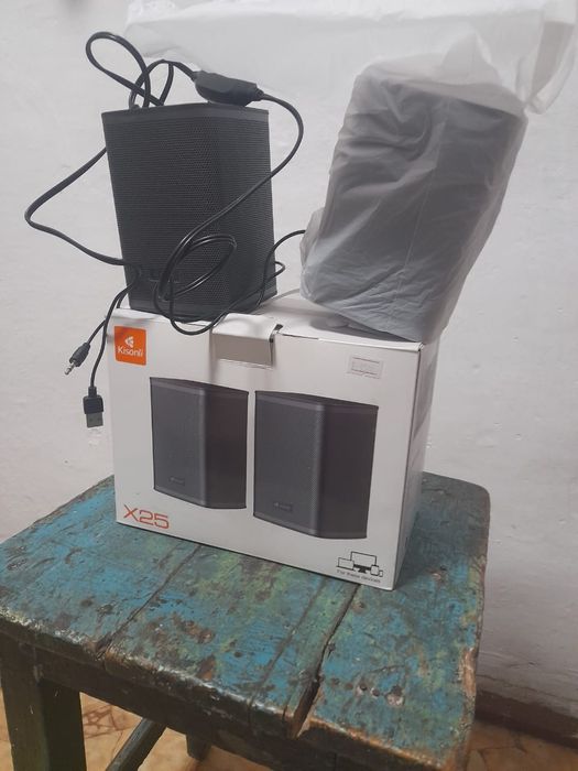 Продам колонки на компютер  новые