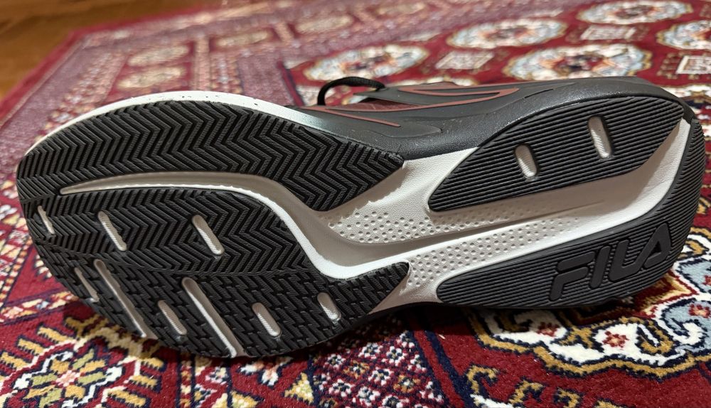 кросовки Fila Neon 45 размер