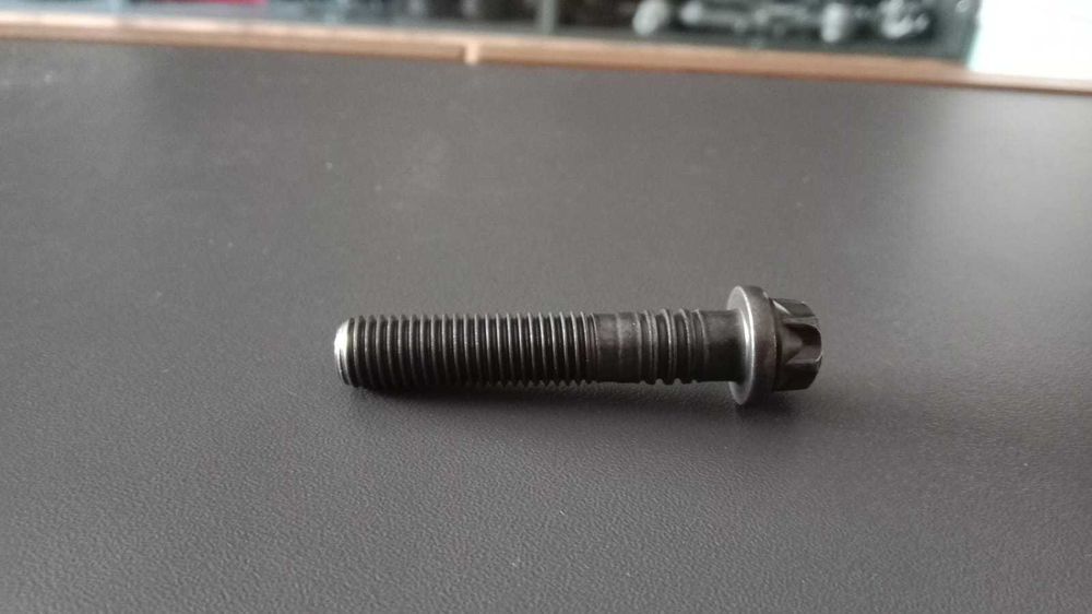 Болт шатуна для BMW.