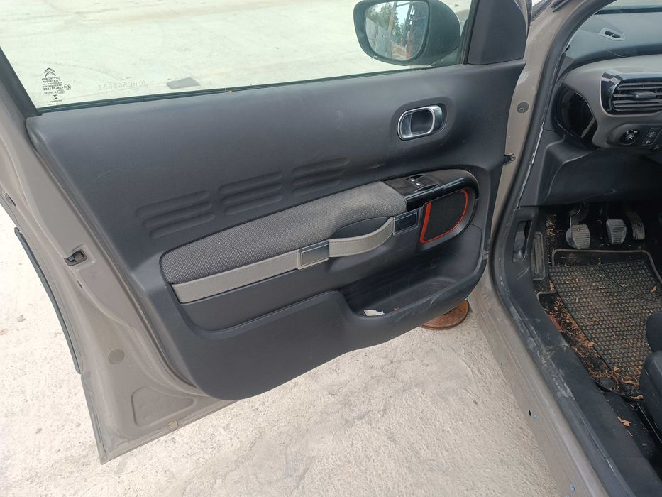 Ситроен Ц4 кактус / Citroen C4 Cactus 1,6 HDI -  на части