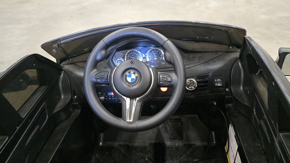 Masinuta electrica Bmw X6 copii