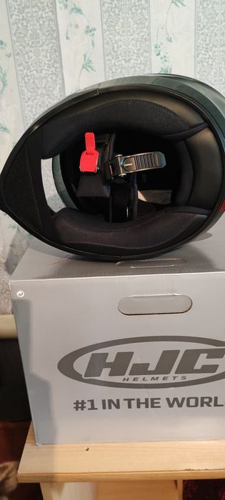 Продам мотошлем HJC C70N