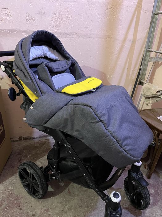 Продам коляску 2в1