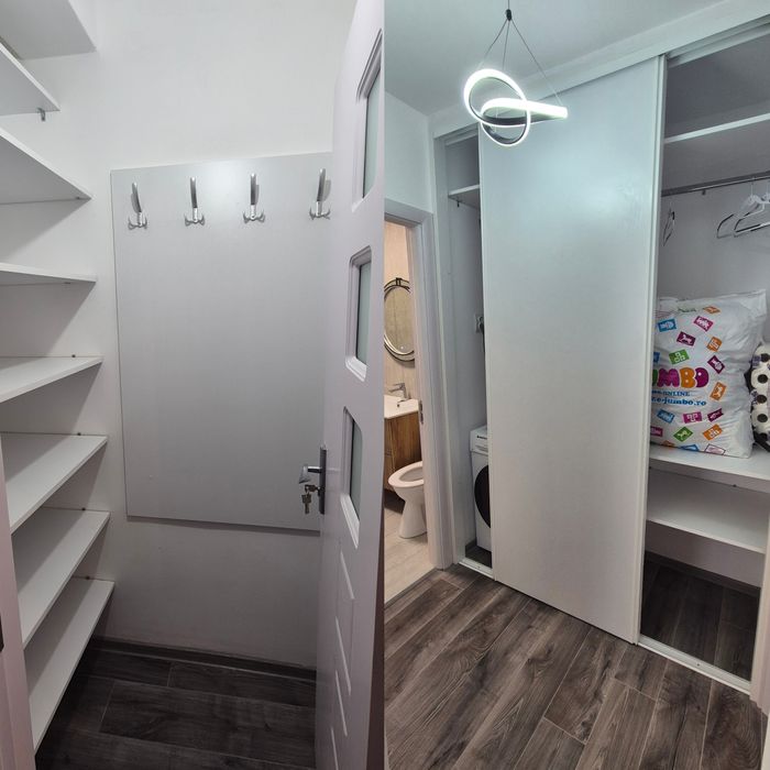 Vand apartament 3 camere renovat recent Bd ul Republicii