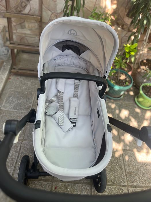 Бебешка количка cybex eos 2in1