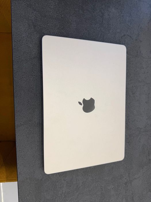 Apple MacBook Air M4