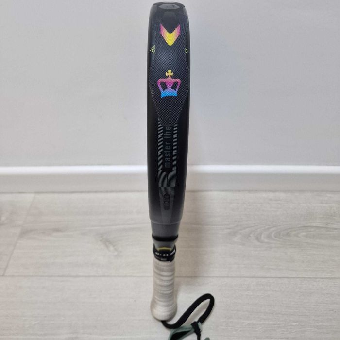 Vand Black Crown Special Invictus (2025), stare ca noua