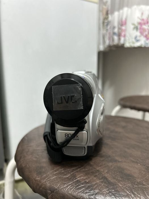 Видеокамера ретро 2005