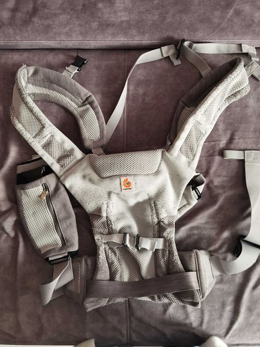 Ергономична раница Ergobaby Embrace и  Ergobaby Aerloom