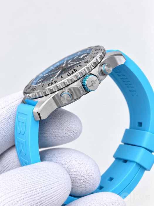 Breitling Endurance Pro — Sportiv Premium Dizayn